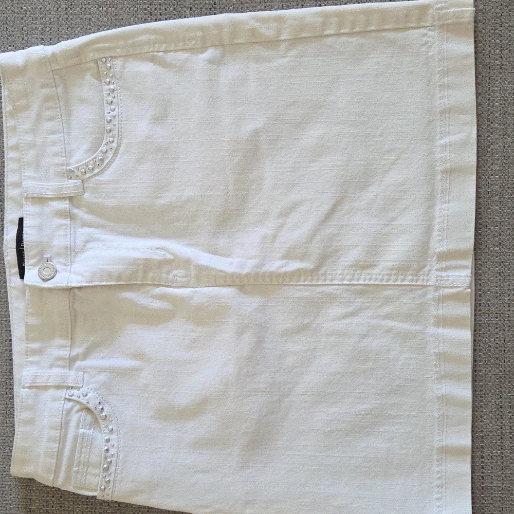 White House Black Market Classic Off White Apparel 4